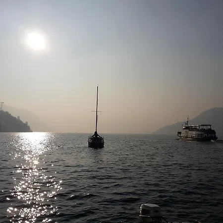 莫诺罗卡尔杏旅馆 科莫